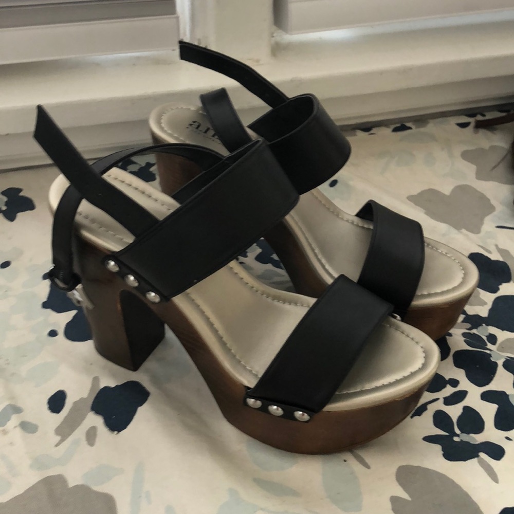 Ana chunky heels
